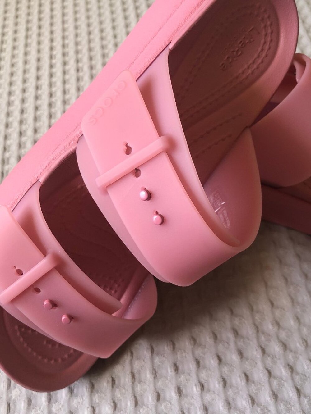 NEW Frosted Pink LiteRide CROCS Brooklyn Wedge with 2 Adjustable Straps - Size 7 - Picture 9 of 9